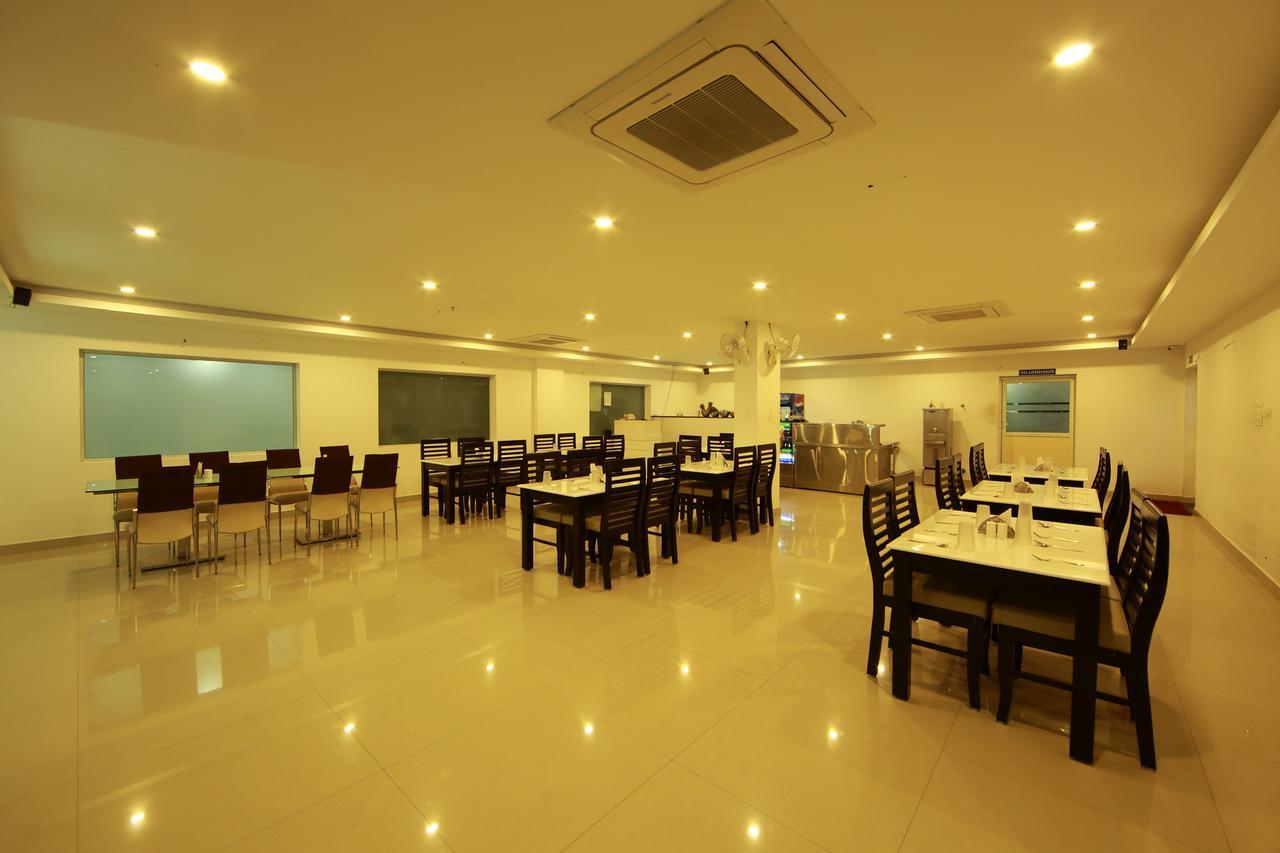 Sara Hotels And Apartments Nedumbassery Exteriér fotografie