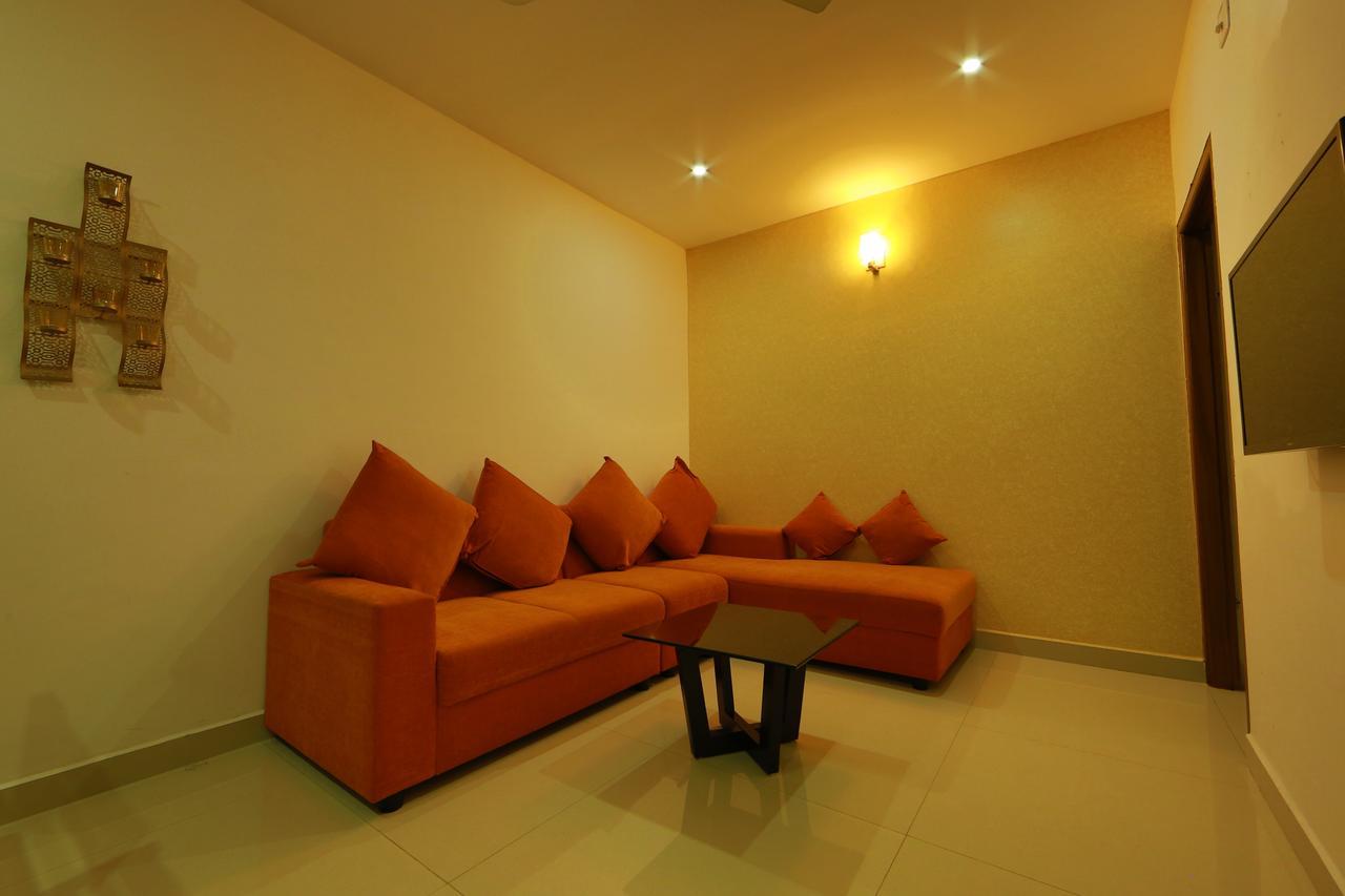 Sara Hotels And Apartments Nedumbassery Exteriér fotografie