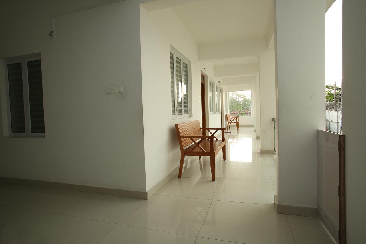 Sara Hotels And Apartments Nedumbassery Exteriér fotografie